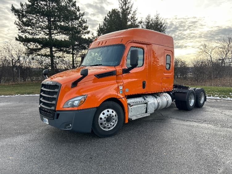 2019 Freightliner Cascadia — photo 3