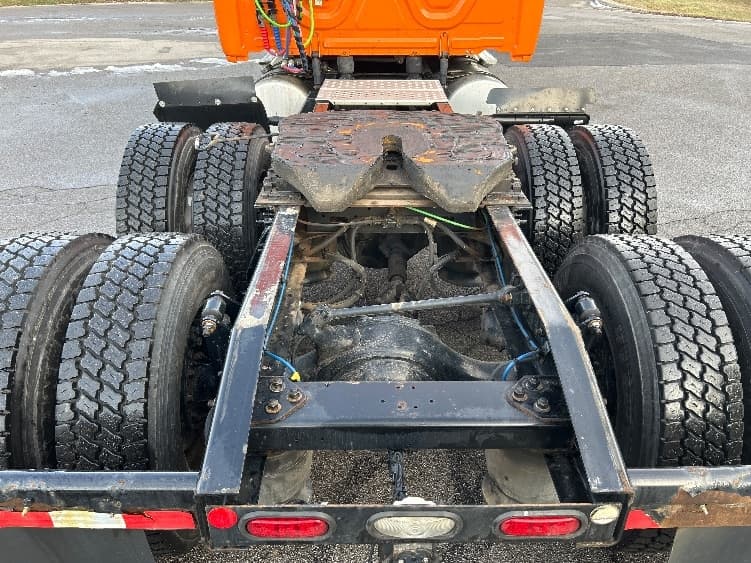 2019 Freightliner Cascadia — photo 6