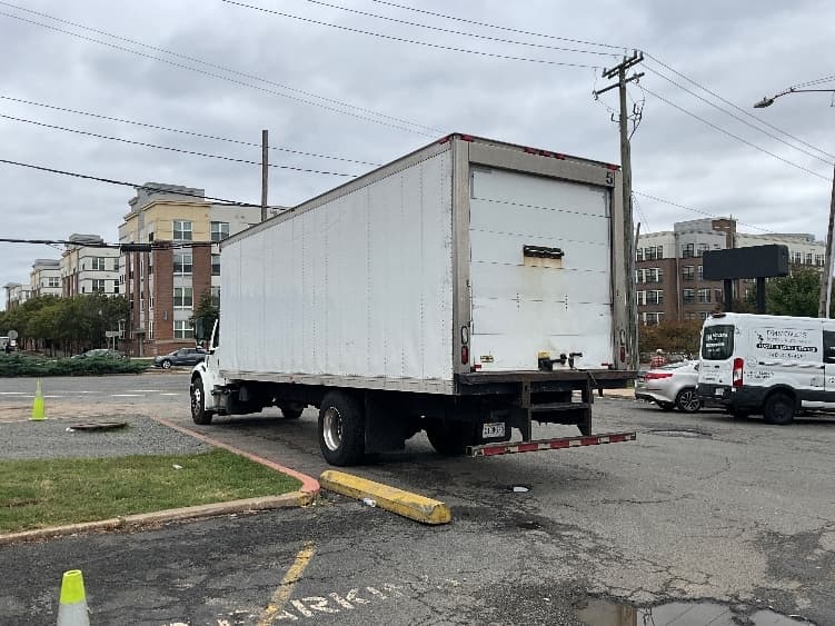 2019 Freightliner M2 106 — photo 6