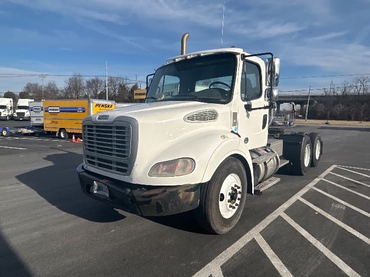 2020 Freightliner M2 112 — photo 3