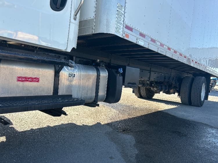 2019 Freightliner M2 106 — photo 5