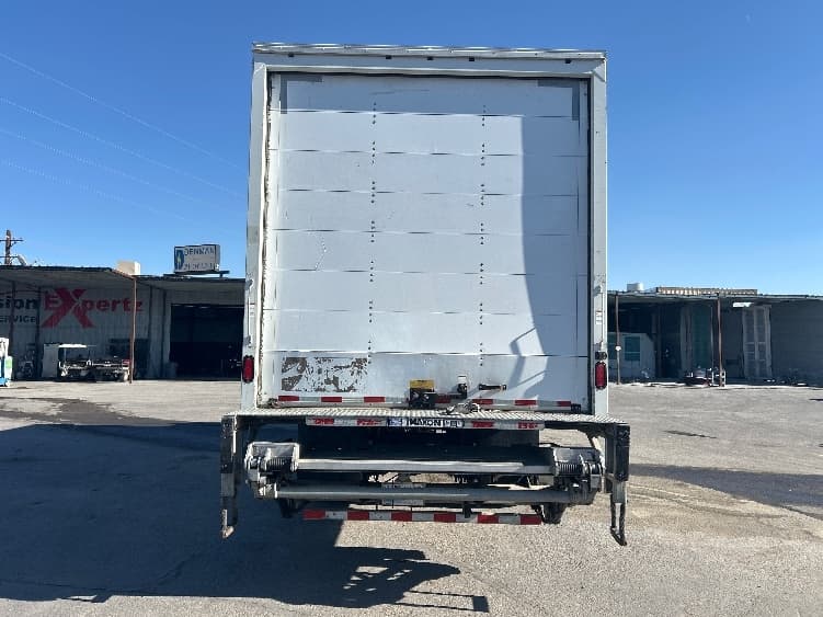 2019 Freightliner M2 106 — photo 7