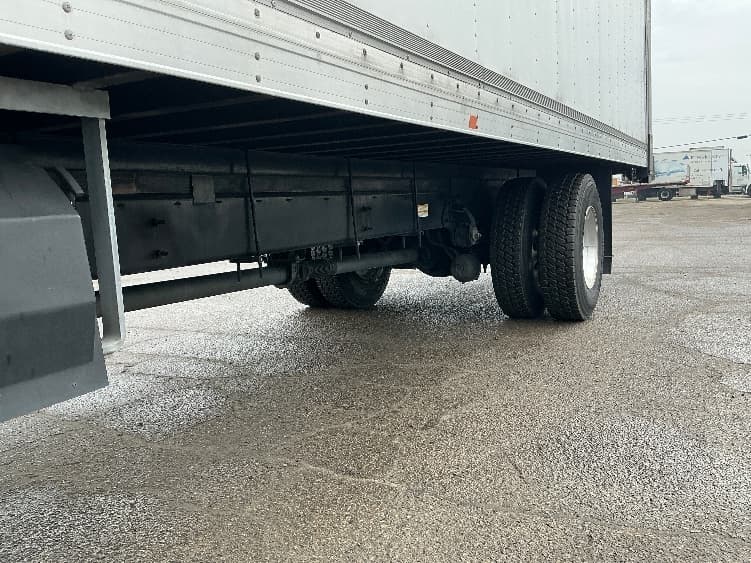 2019 Hino 268 — photo 5