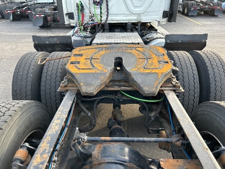 2019 Freightliner Cascadia — photo 6