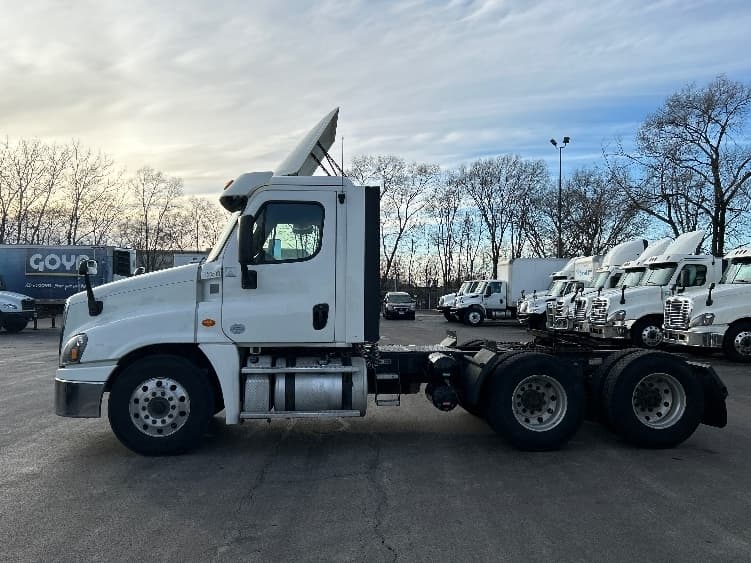 2019 Freightliner Cascadia — photo 4
