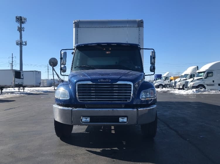 2019 Freightliner M2 106 — photo 2