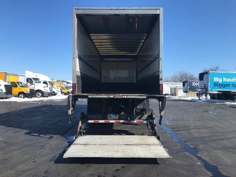 2019 Freightliner M2 106 — photo 9