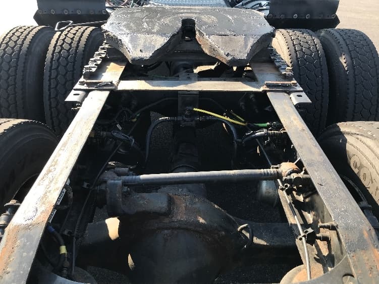 2020 International LT — photo 6