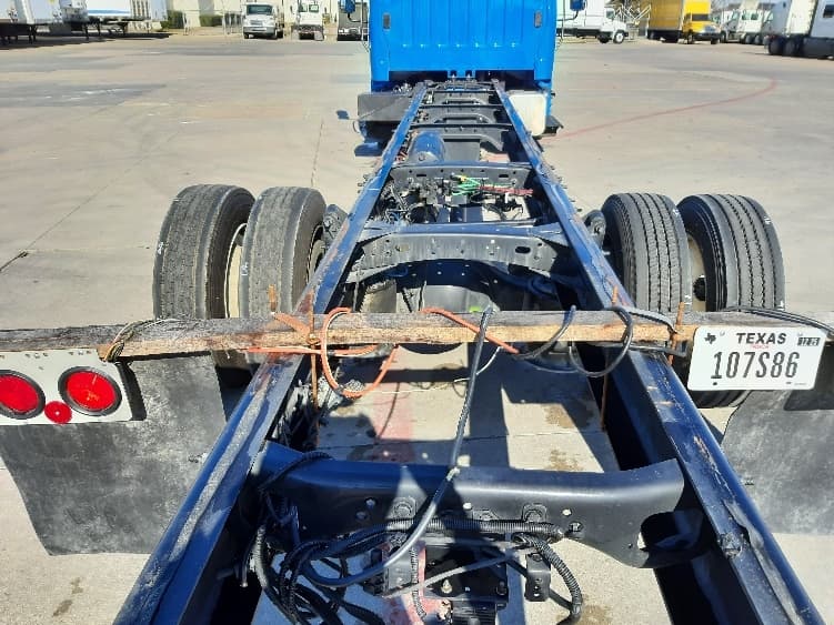 2019 Freightliner M2 106 — photo 10