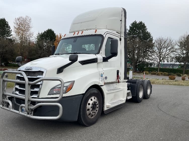 2019 Freightliner Cascadia — photo 3