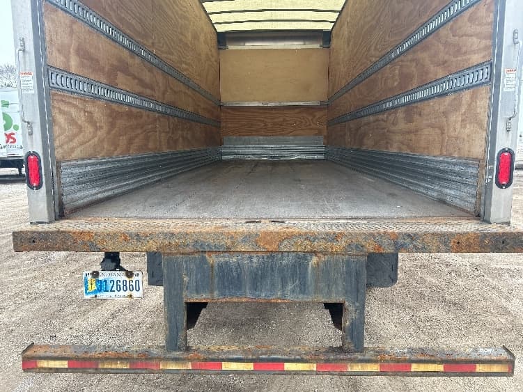 2019 Freightliner M2 106 — photo 8