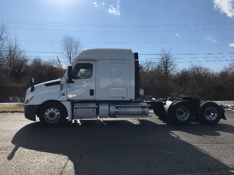 2019 Freightliner Cascadia — photo 4
