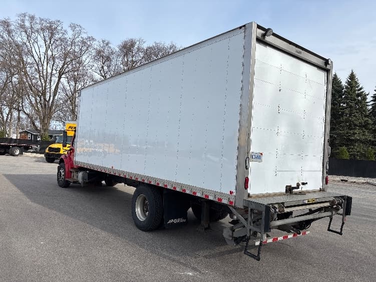 2020 Freightliner M2 106 — photo 6