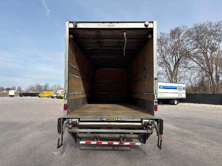 2020 Freightliner M2 106 — photo 8