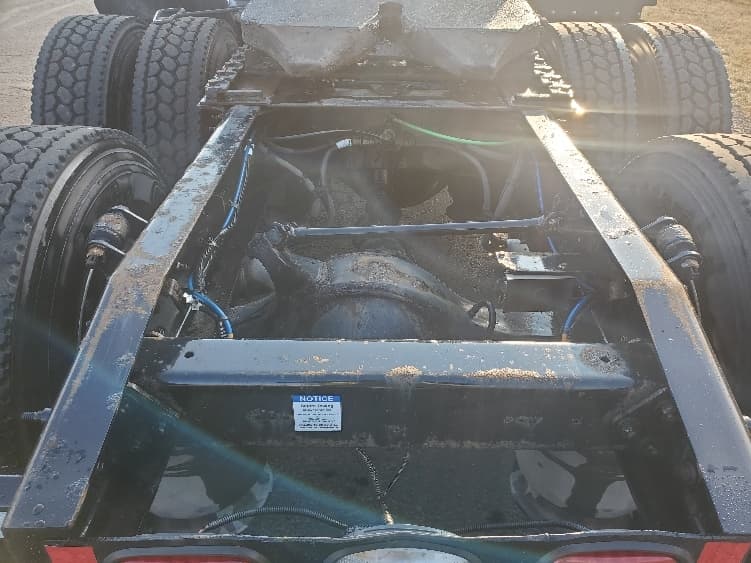 2020 Freightliner Cascadia — photo 6