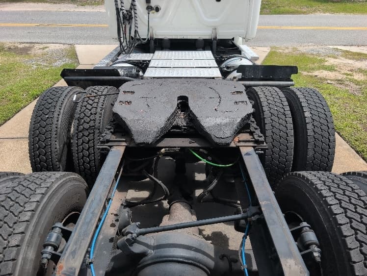 2019 Freightliner Cascadia — photo 6