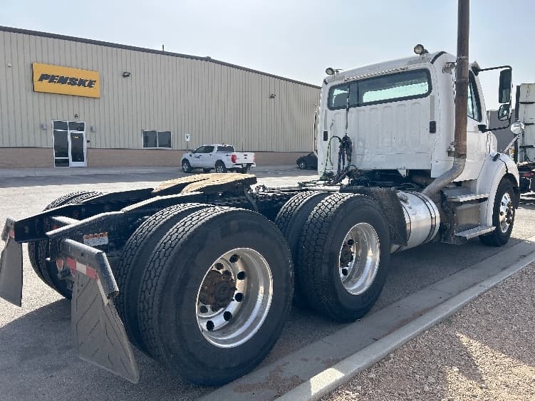2019 Freightliner M2 112 — photo 7