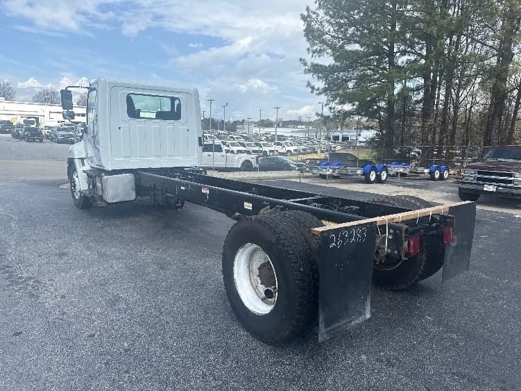 2019 Hino 338 — photo 6