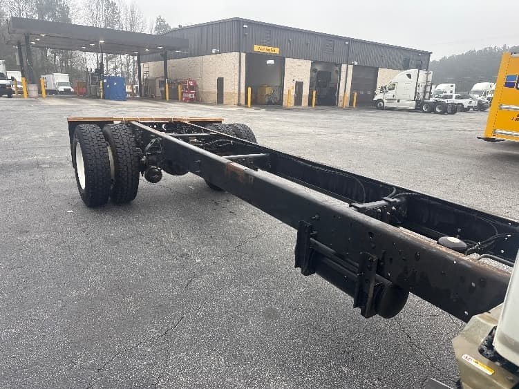 2019 Hino 338 — photo 10