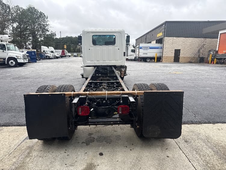 2019 Hino 338 — photo 7