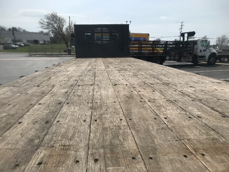 2019 Freightliner M2 106 — photo 8