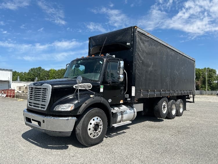 2019 Freightliner M2 112 — photo 3