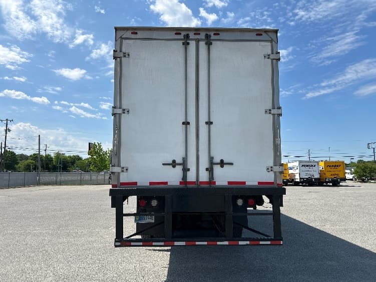 2019 Freightliner M2 112 — photo 7