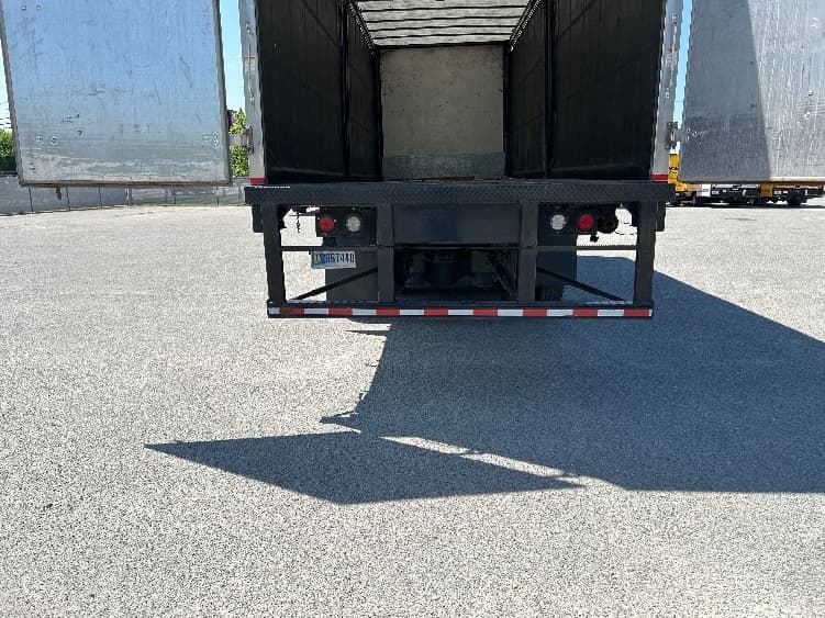 2019 Freightliner M2 112 — photo 9