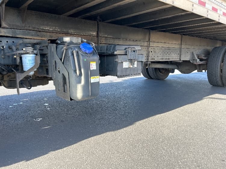 2019 Isuzu NQR — photo 5