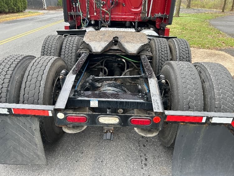 2019 Freightliner Cascadia — photo 6