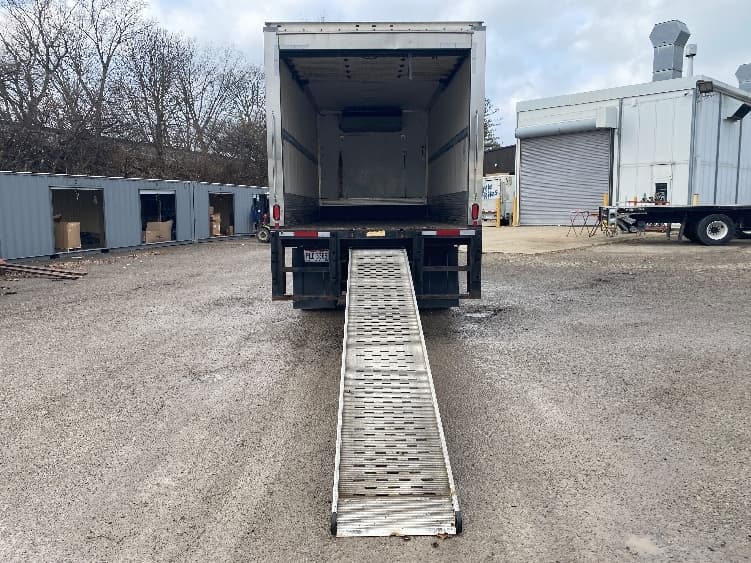 2019 Freightliner M2 106 — photo 9