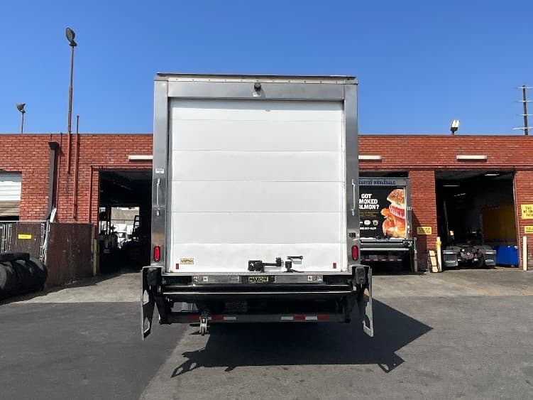 2019 International 4300 — photo 7