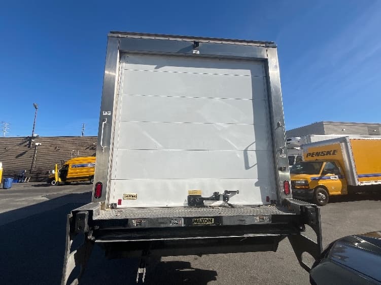 2019 International 4300 — photo 7