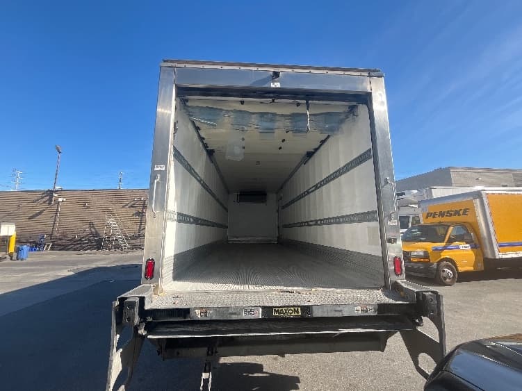 2019 International 4300 — photo 8