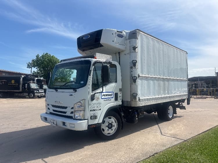 2019 Isuzu NRR — photo 3