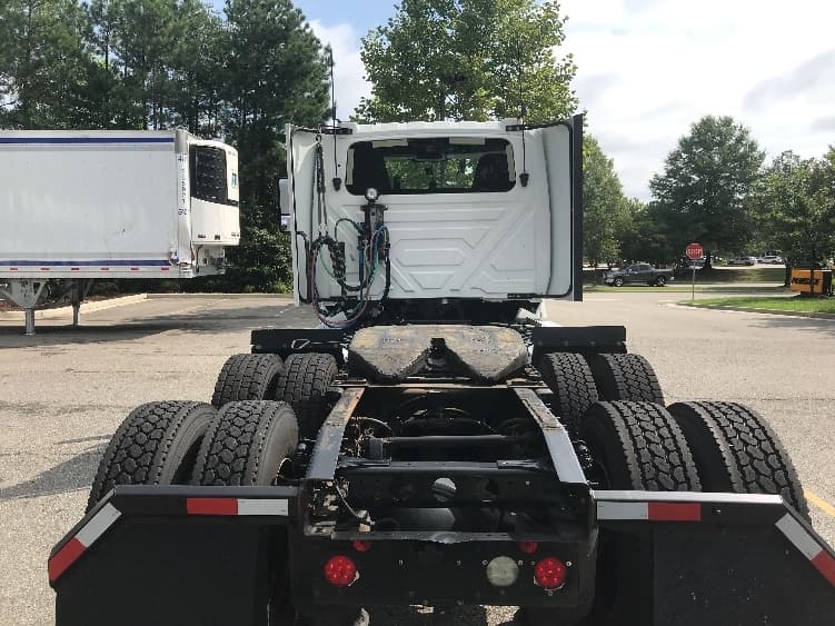 2019 International LT — photo 6