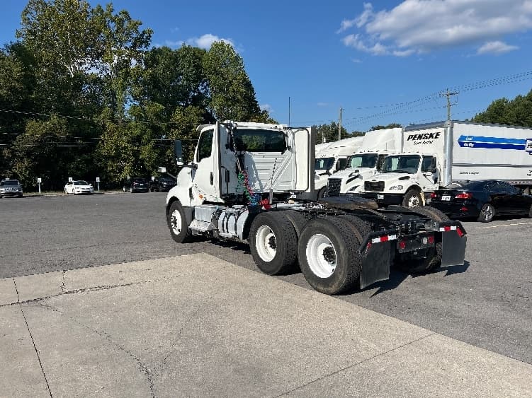 2019 International LT — photo 5