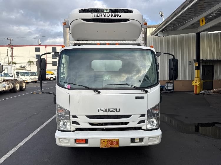 2019 Isuzu NQR — photo 2