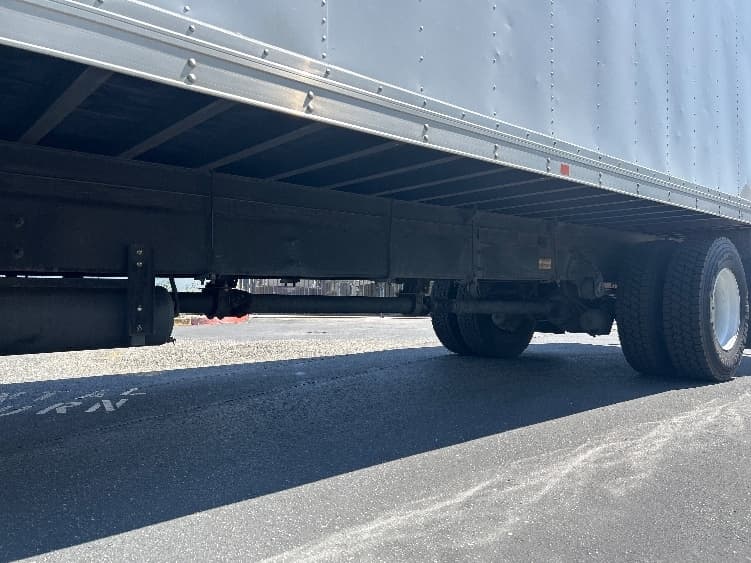 2020 Hino 268 — photo 5