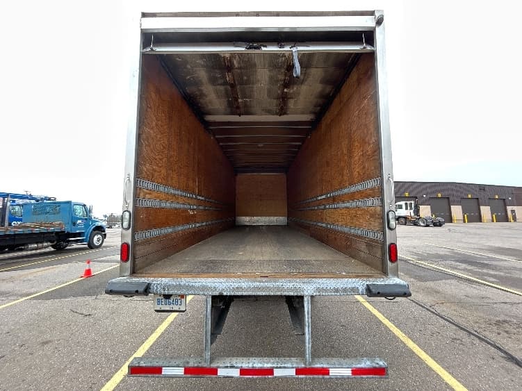 2020 Freightliner M2 106 — photo 8