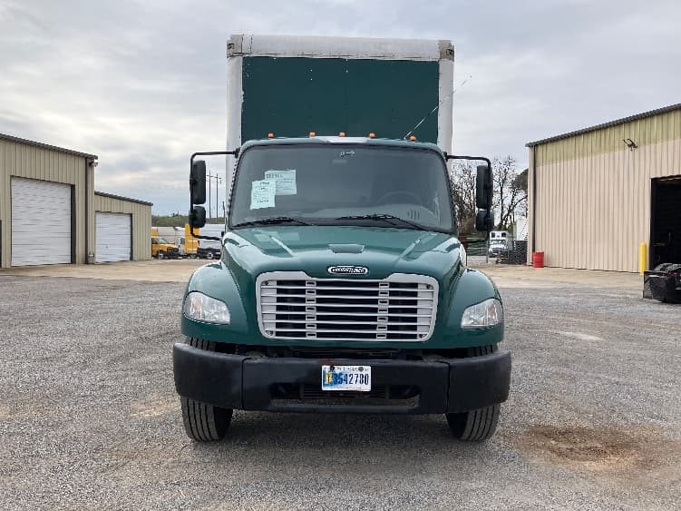 2019 Freightliner M2 106 — photo 2