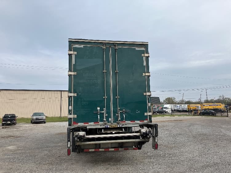 2019 Freightliner M2 106 — photo 7