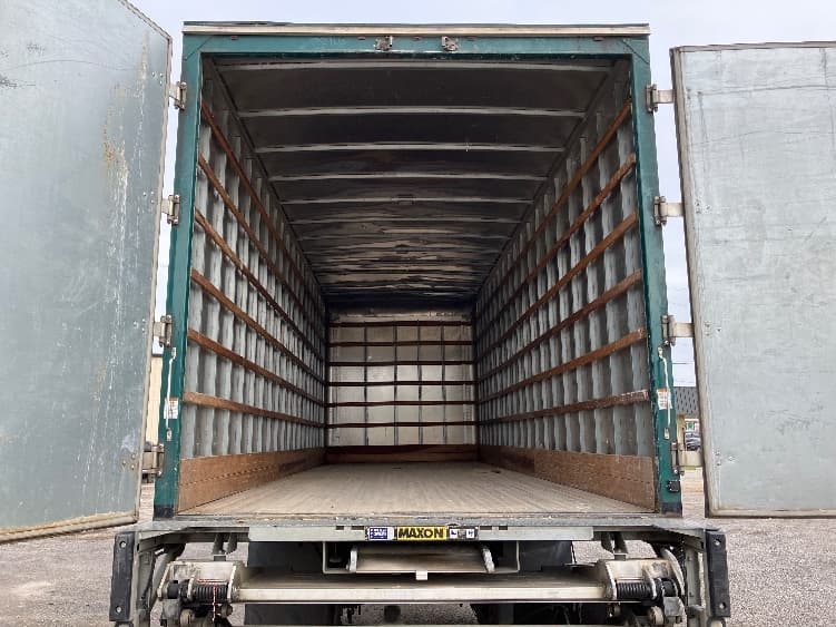 2019 Freightliner M2 106 — photo 8