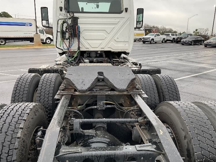 2019 International LT — photo 6