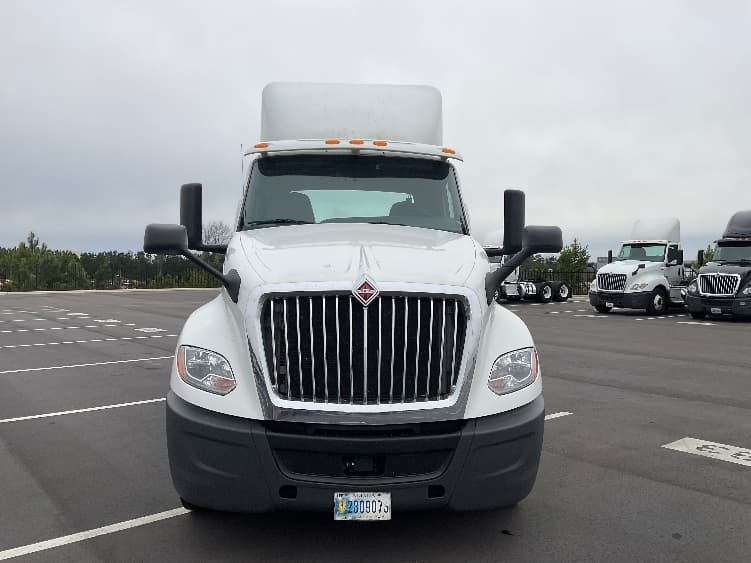 2019 International LT — photo 2