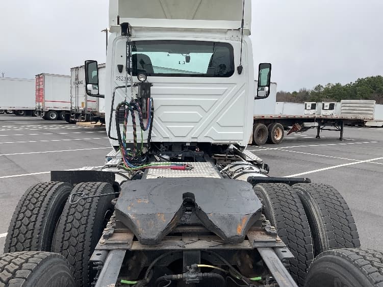 2019 International LT — photo 6