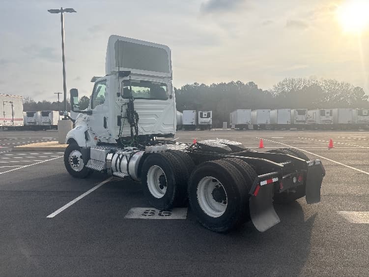 2019 International LT — photo 5