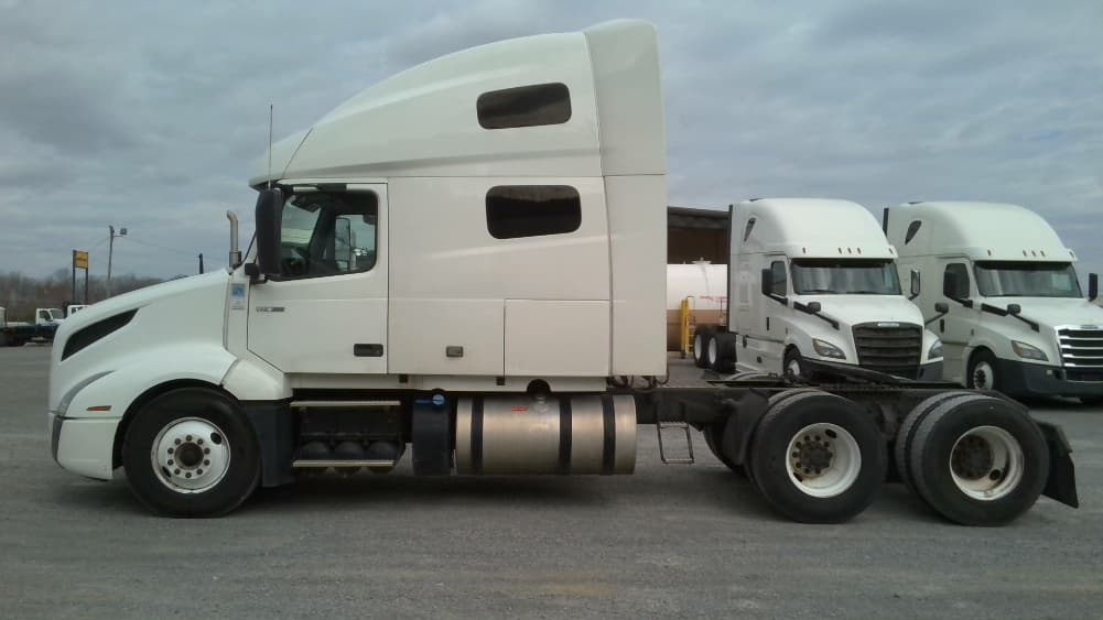 2019 Volvo VNL 760 — photo 4
