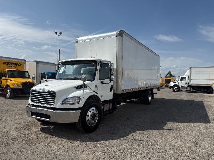 2020 Freightliner M2 106 — photo 3
