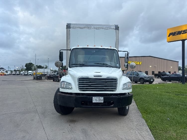2020 Freightliner M2 106 — photo 2